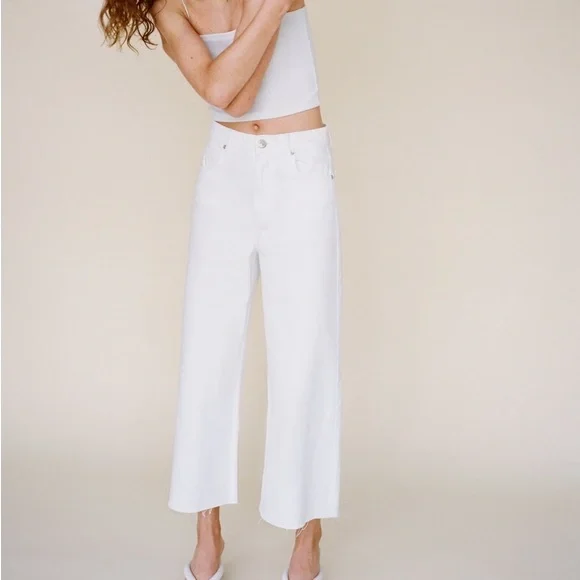 Zara High Rise Wide Leg Jean - Picture 2 of 9